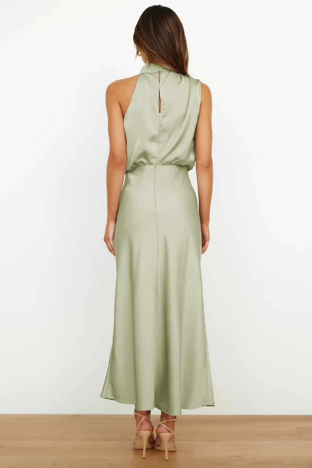 Isalyn | Elegant Flowy Dress