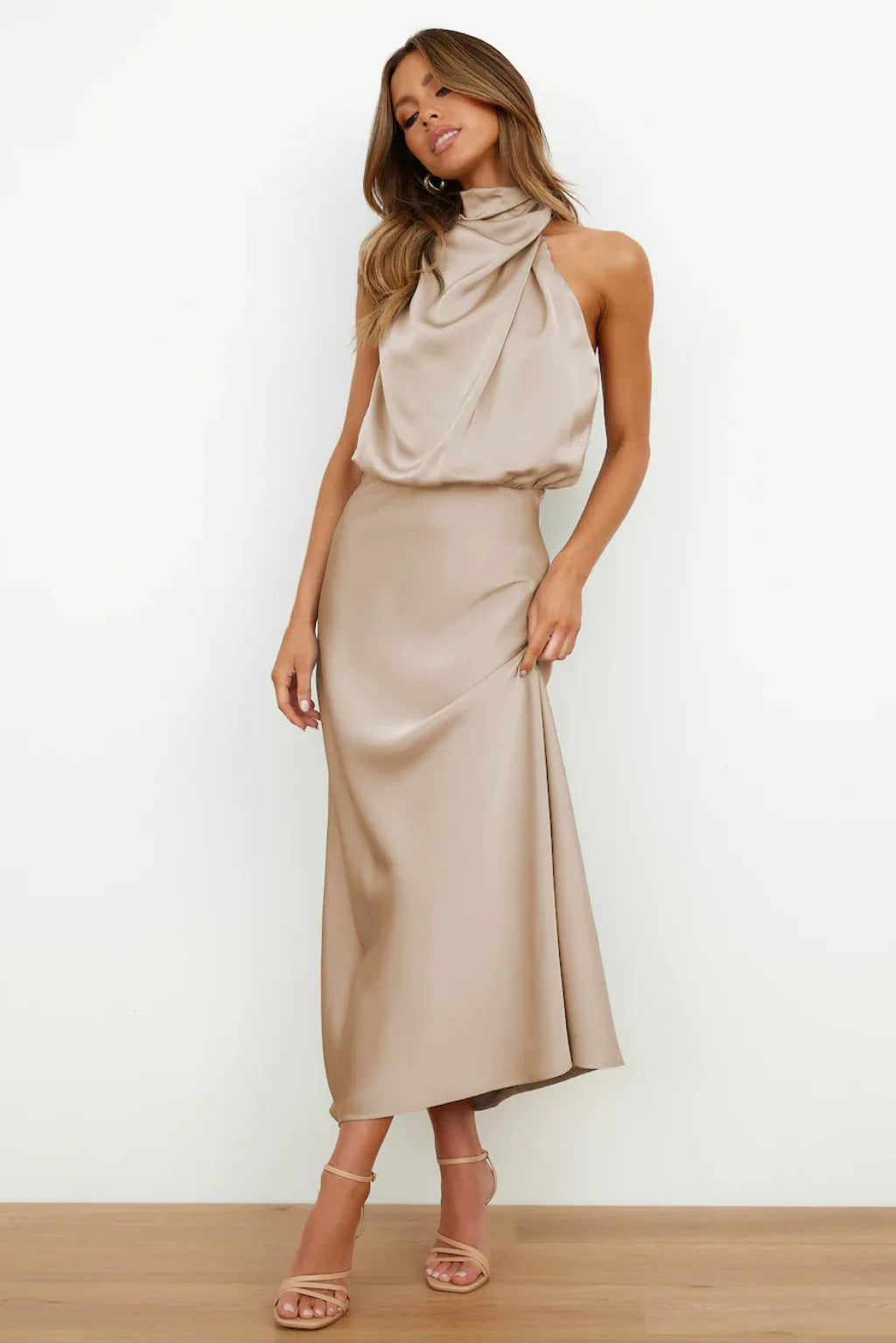 Isalyn | Elegant Flowy Dress