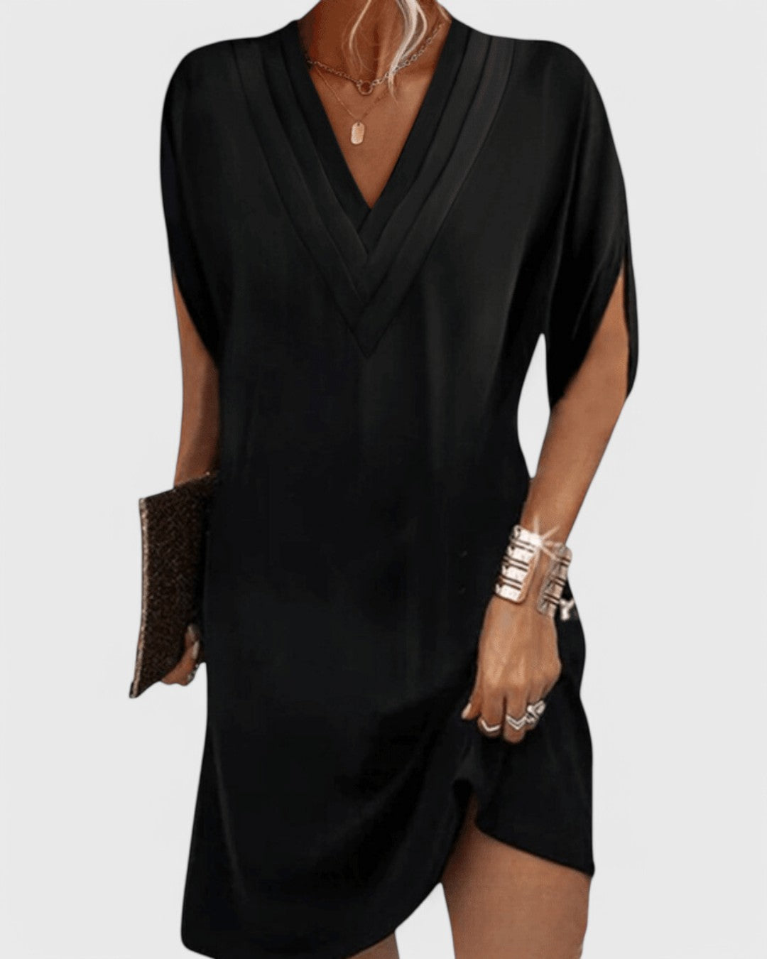 Lioren | Flowy V-Neck Dress