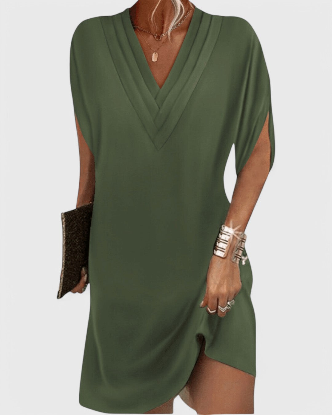 Lioren | Flowy V-Neck Dress