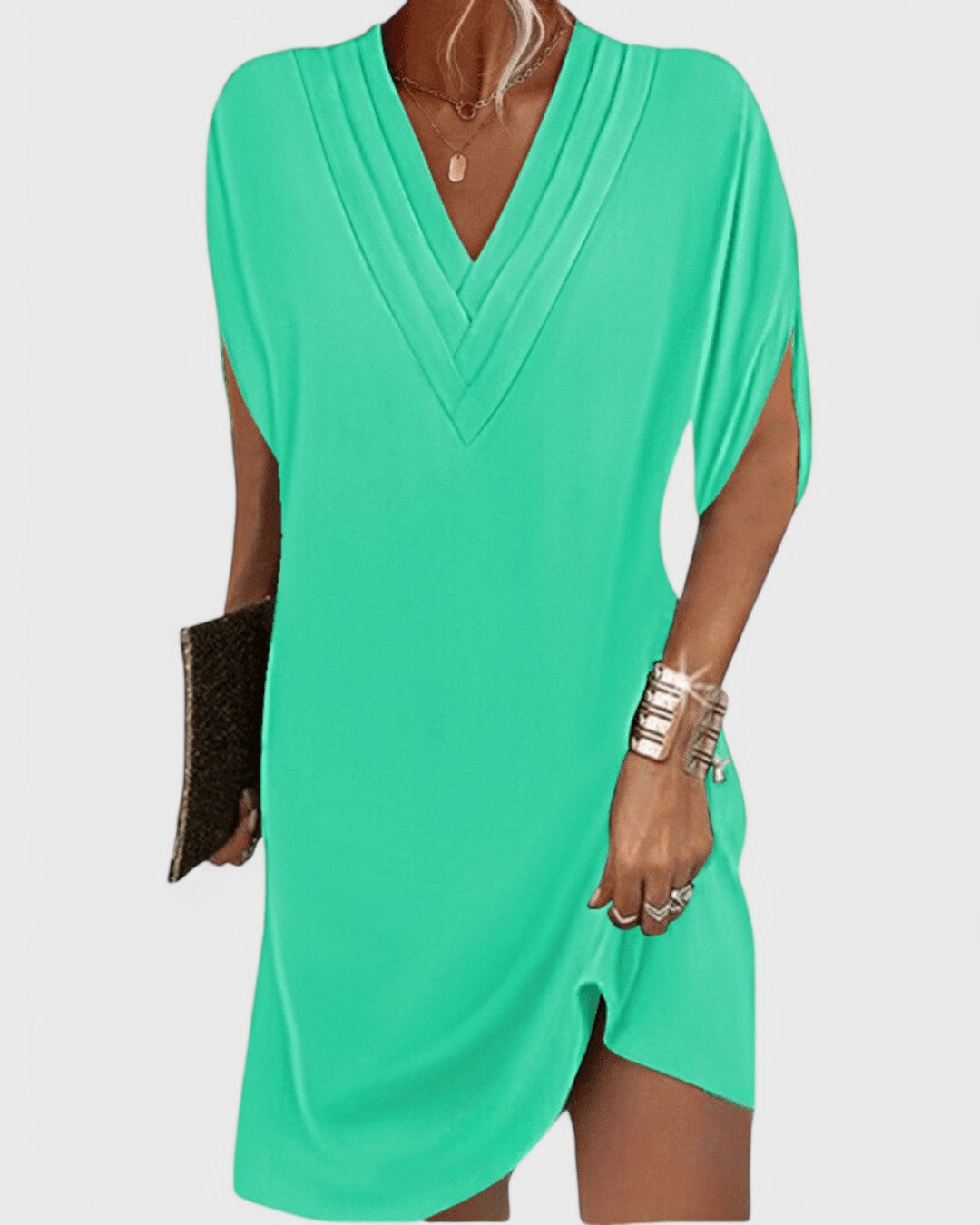 Lioren | Flowy V-Neck Dress