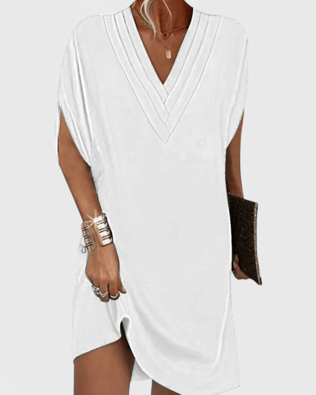 Lioren | Flowy V-Neck Dress