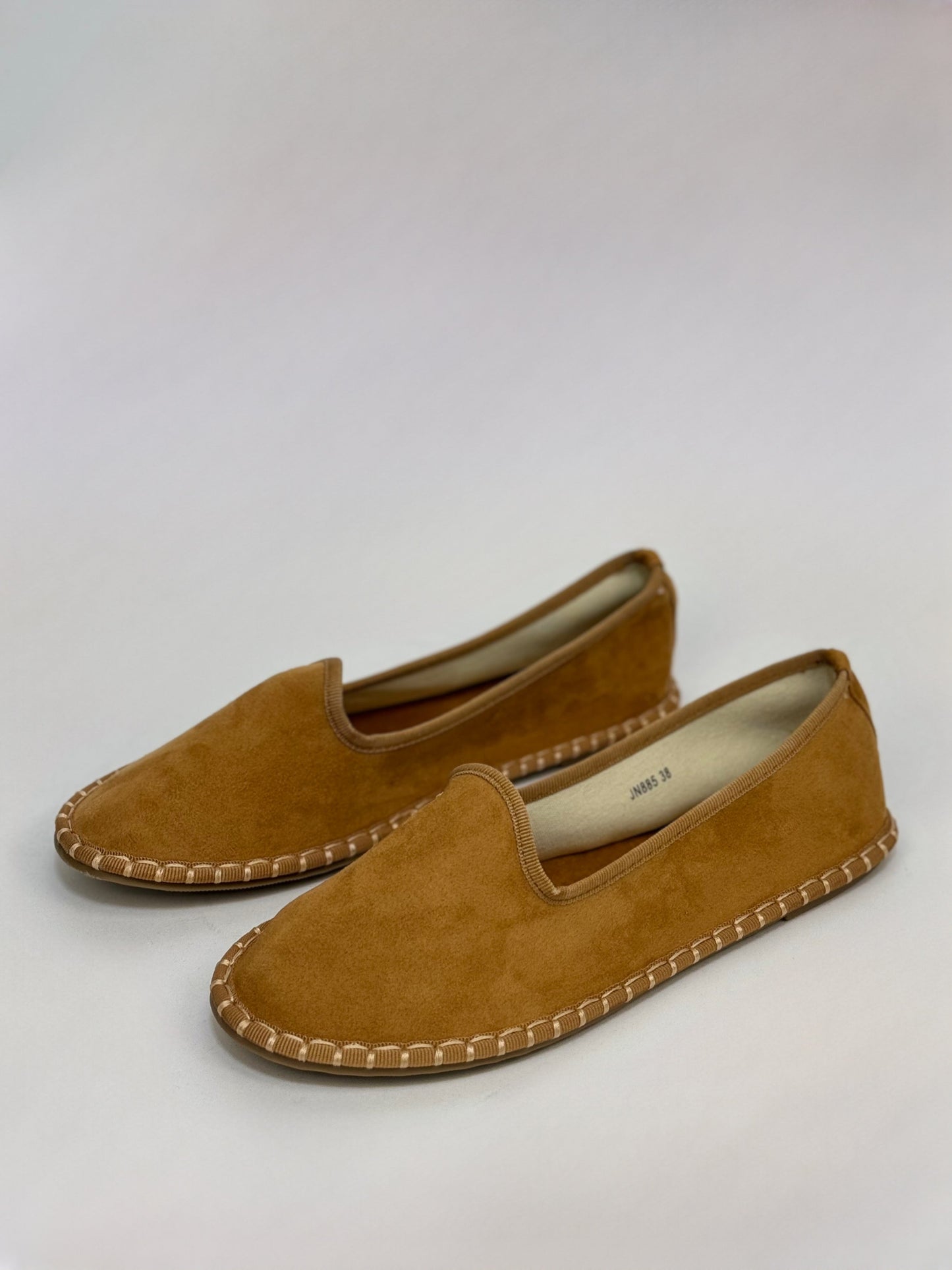 Virella | Elegant Velvet Slippers
