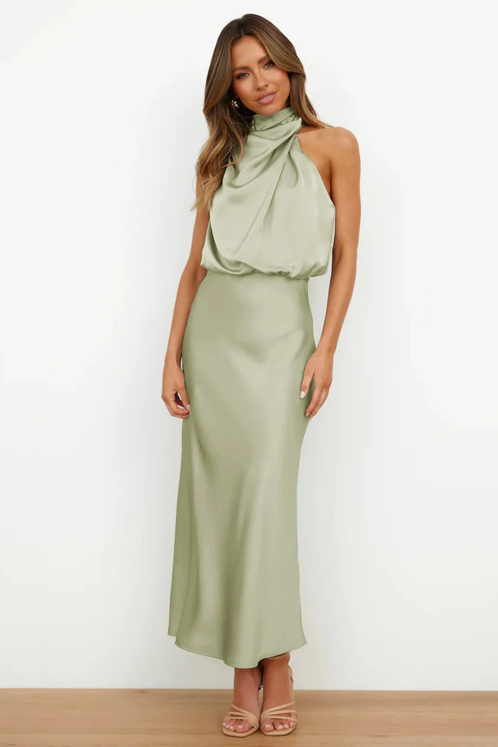 Isalyn | Elegant Flowy Dress