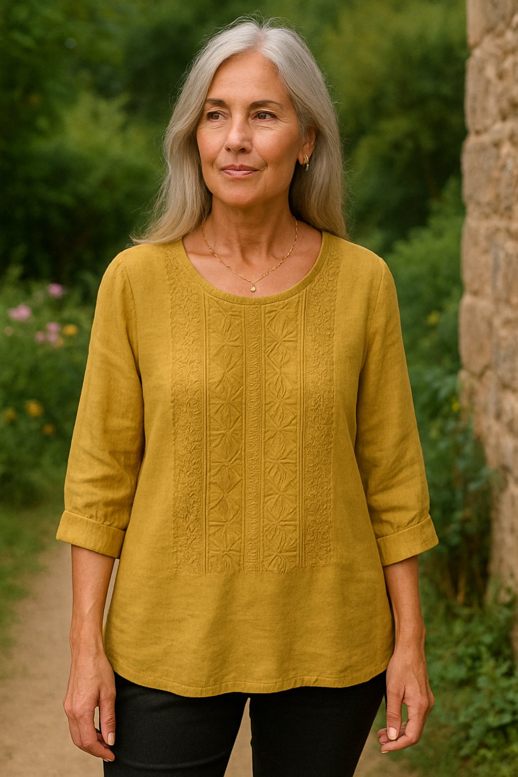 Isara | Relaxed Embroidered Blouse