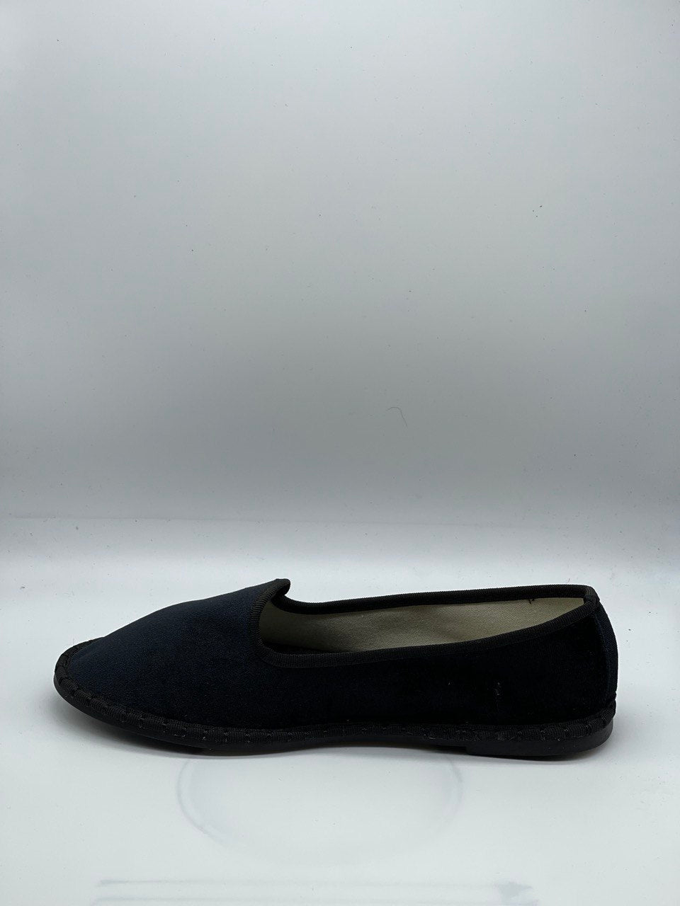 Virella | Elegant Velvet Slippers