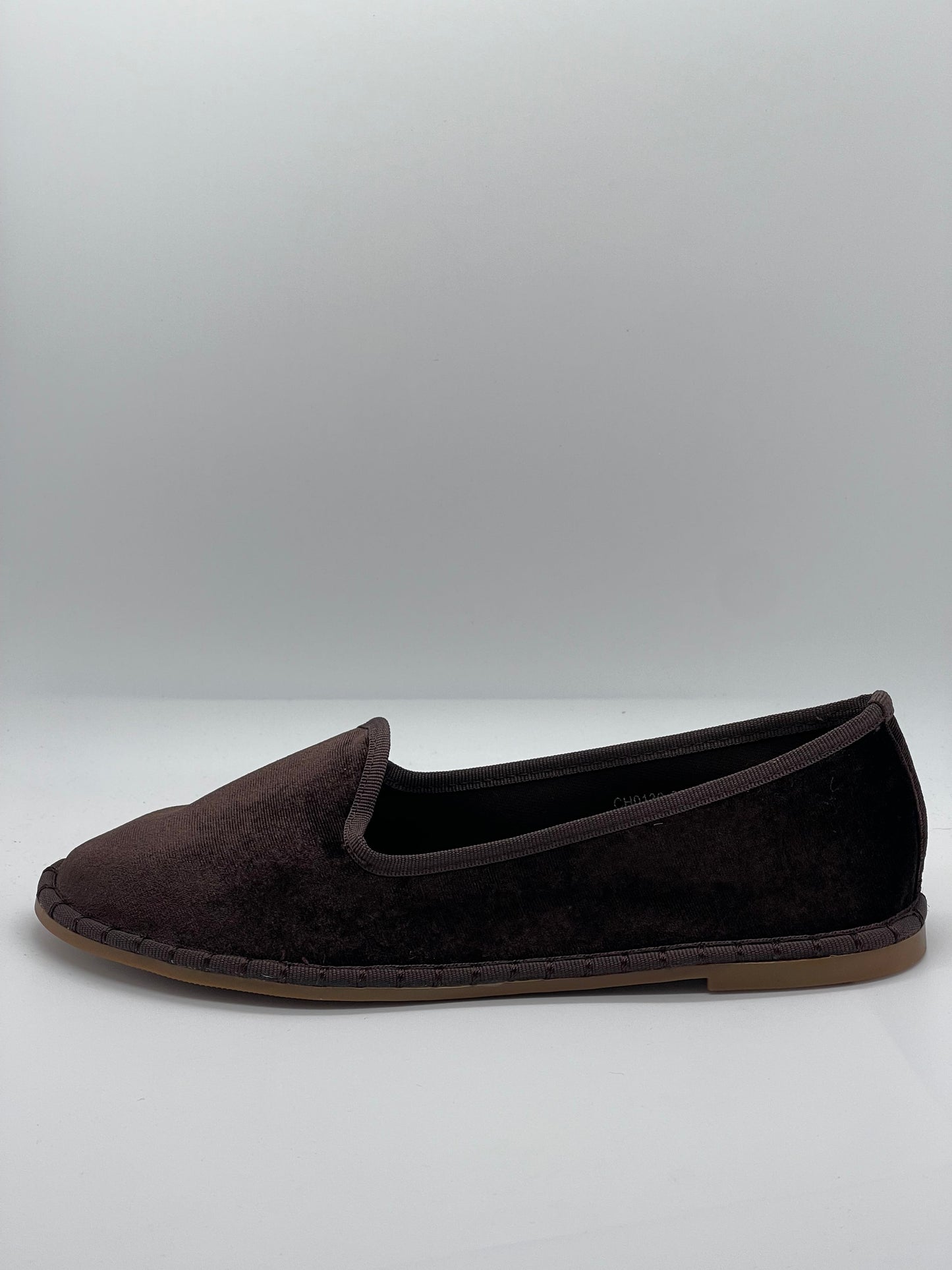 Virella | Elegant Velvet Slippers