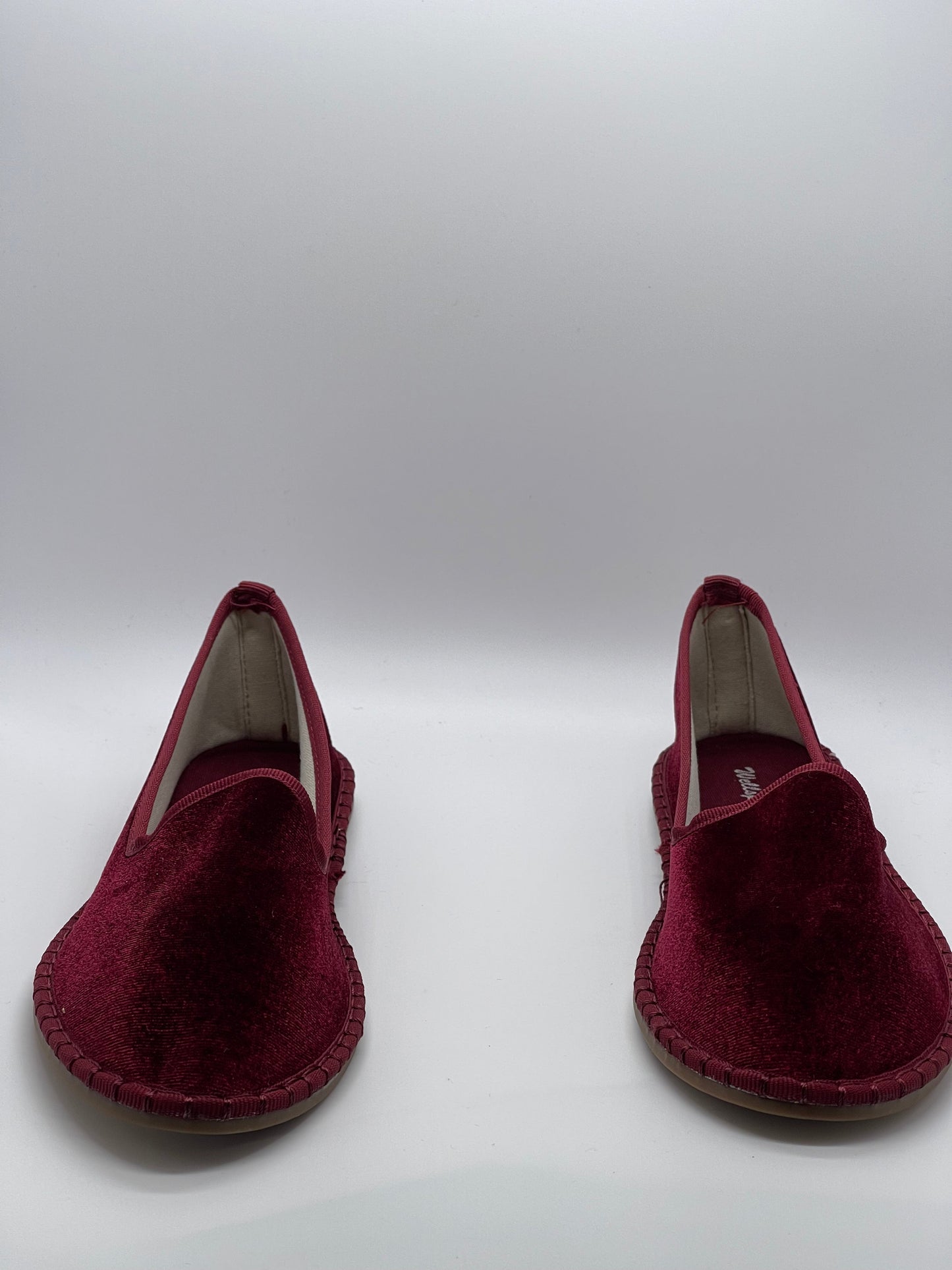 Virella | Elegant Velvet Slippers