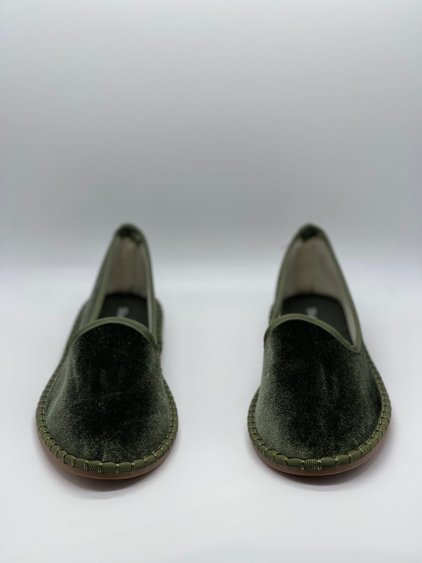 Virella | Elegant Velvet Slippers