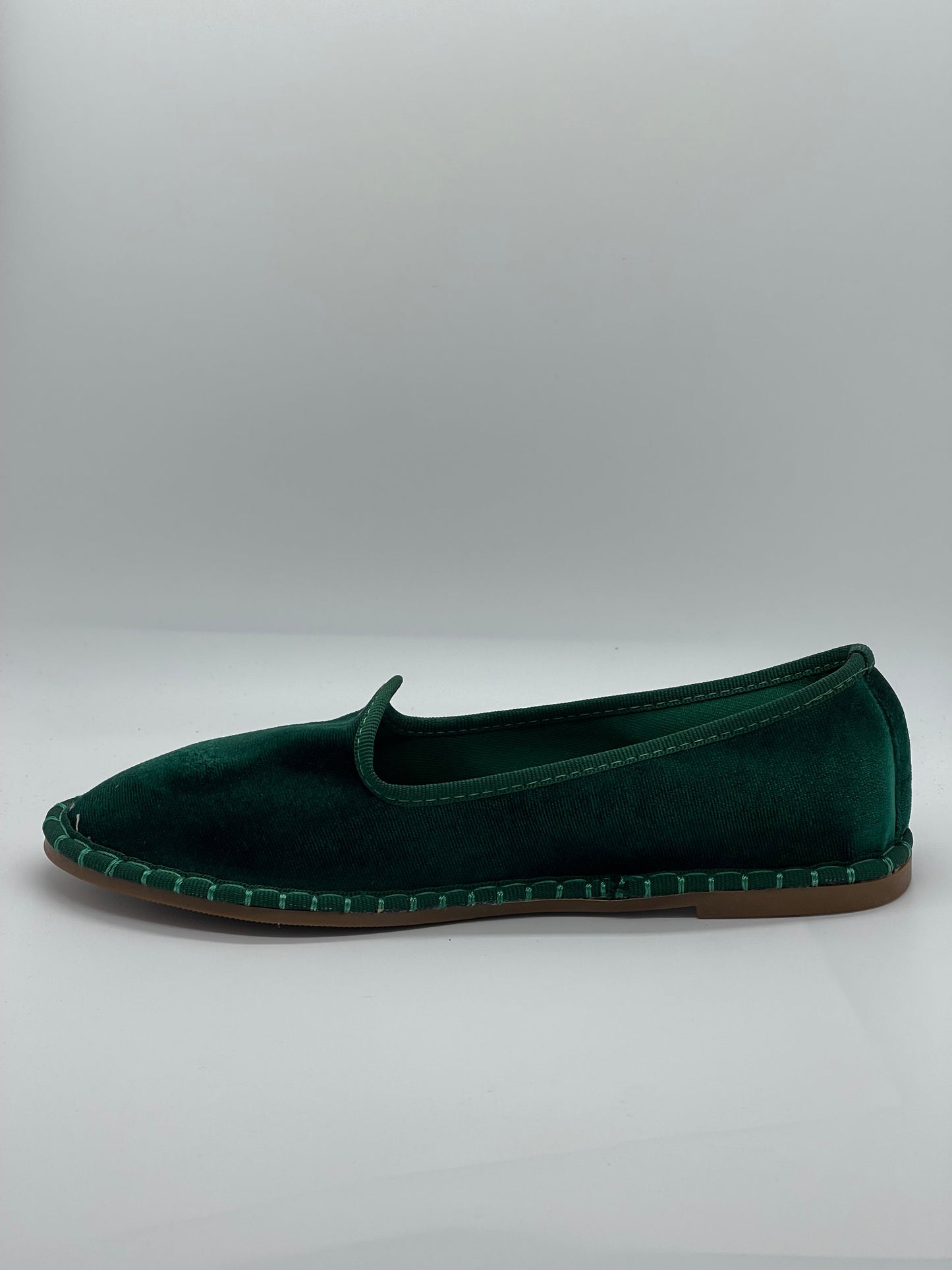 Virella | Elegant Velvet Slippers