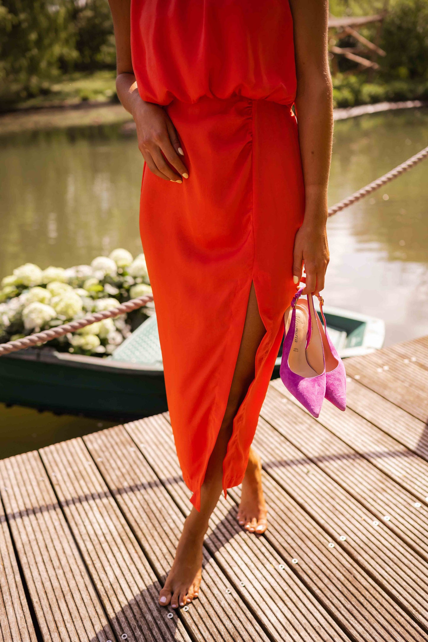 Isalyn | Elegant Midi Dress