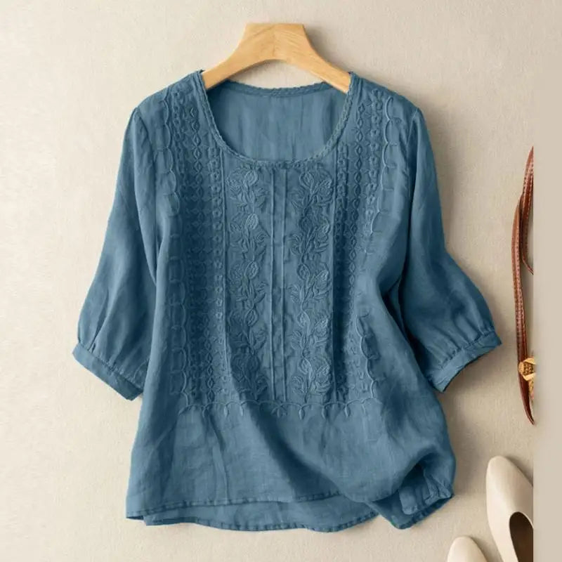 Isara | Relaxed Embroidered Blouse