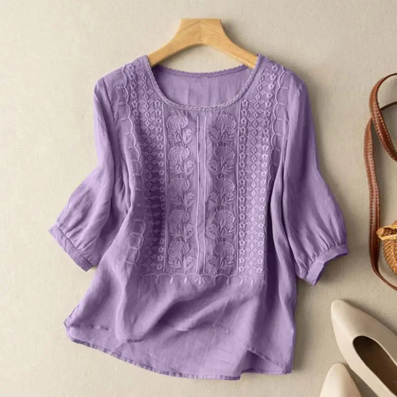 Isara | Relaxed Embroidered Blouse