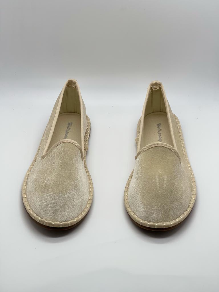 Virella | Elegant Velvet Slippers