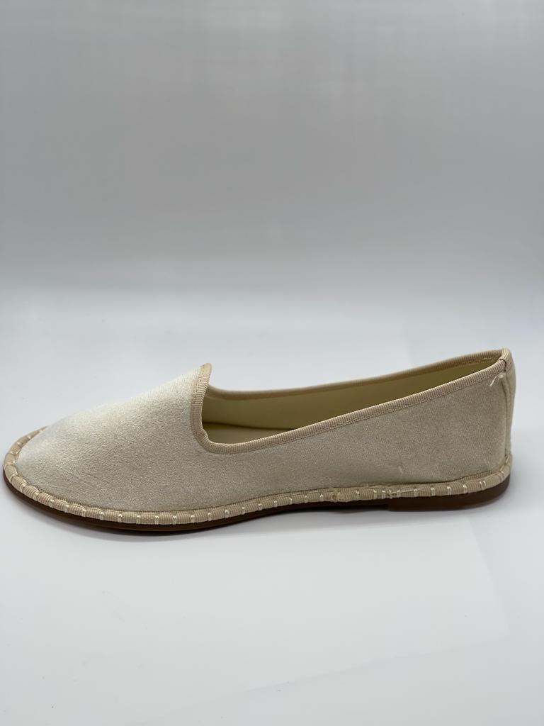 Virella | Elegant Velvet Slippers
