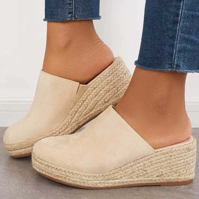 Avenia | Comfort Walking Sandals