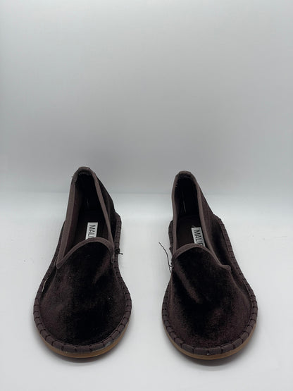 Virella | Elegant Velvet Slippers