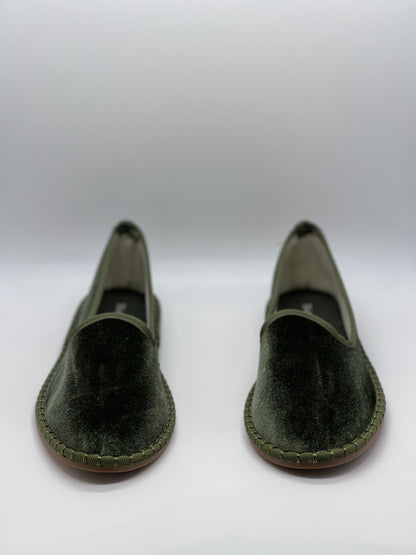 Virella | Elegant Velvet Slippers