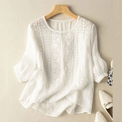 Isara | Relaxed Embroidered Blouse